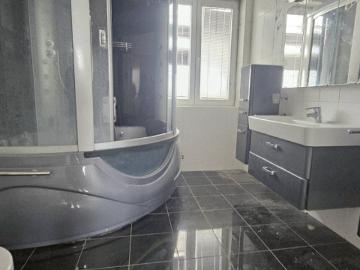 Neuer Preis! Exquisites Einfamilienhaus mit Indoor Pool Vorbereitung – großzügiges Wohnen in Toplage