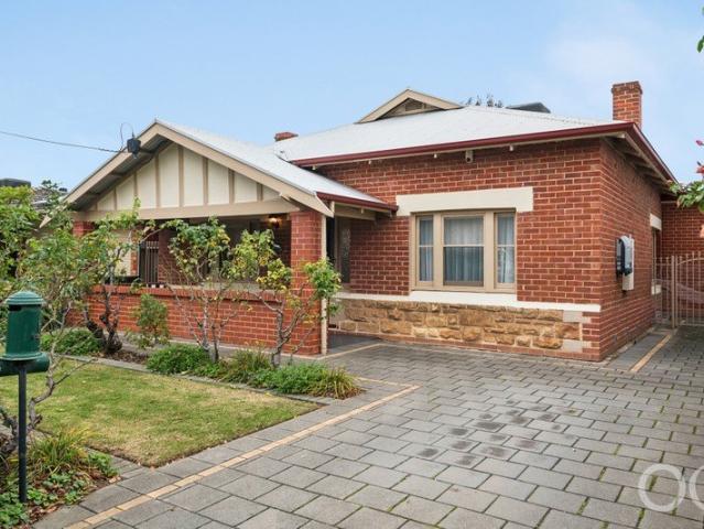 Extended Character Bungalow With Rear Lane Access