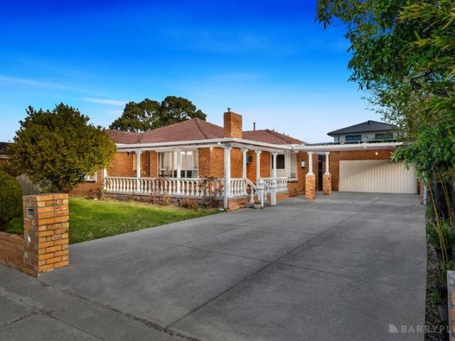 EXTENDED FAMILY LIVING, PREMIUM LOCATION & FUTURE POTENTIAL