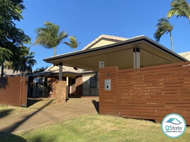 EXTENDED FAMILY LIVING WITH POOL, VIEWS & SPACE TO SPARE