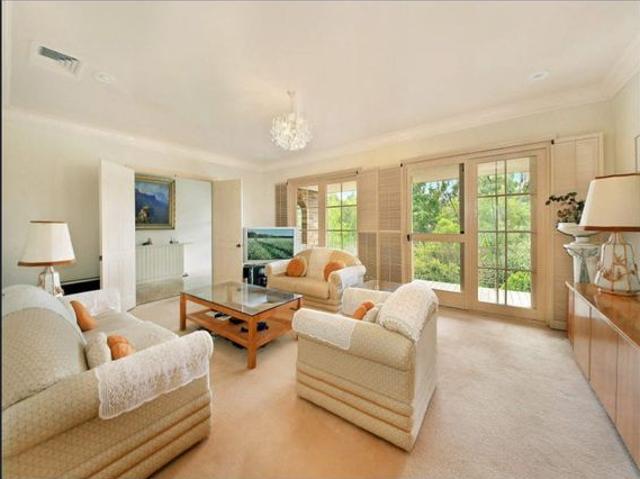 Extensive two storey spacious family home with peaceful views