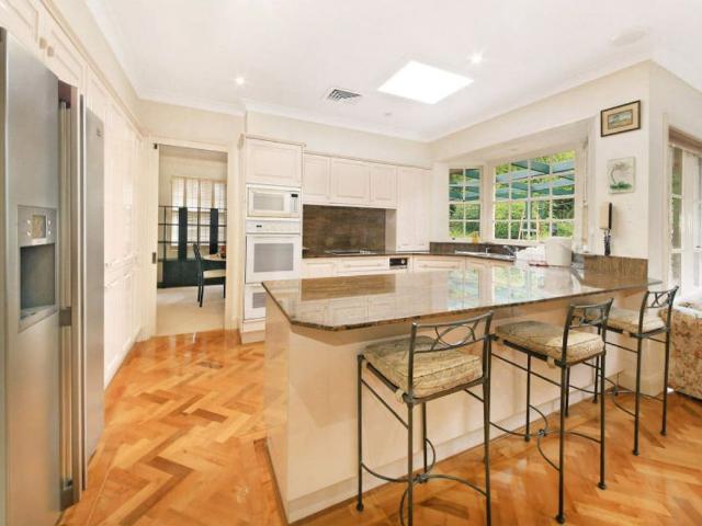 Extensive Two Storey Spacious Family Home with Peaceful Views