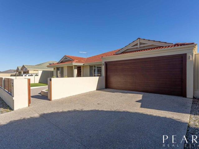 Extensively Reno'd, Resort Outdoors, Beautifully Presented