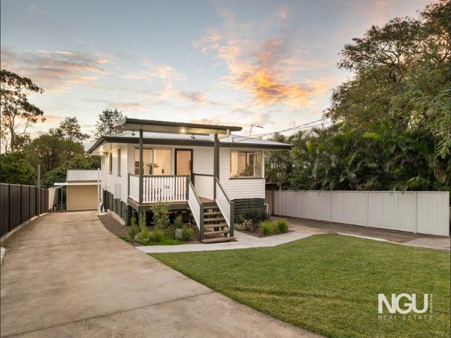 Extensively Renovated Family Home with Separate Access to an Exceptional Shed!