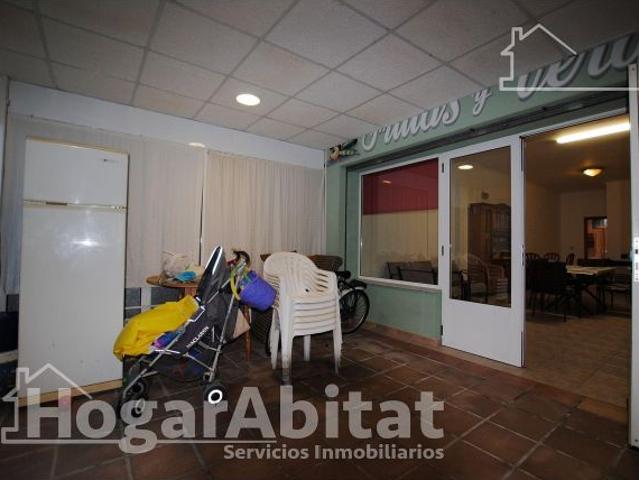 EXTERIOR CON TERRAZA JUNTO A LA PLAYA