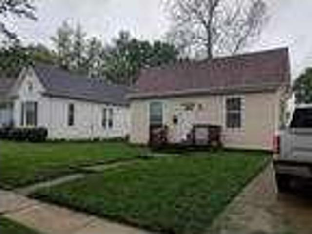Exterior features: Mowing in the Spring/Summer/Fall included