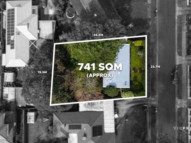 Extra Wide Frontage, 741sqm & Exciting Development Potential S.T.C.A