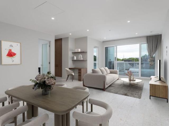 EXTRA LARGE LUXURY APARTMENT