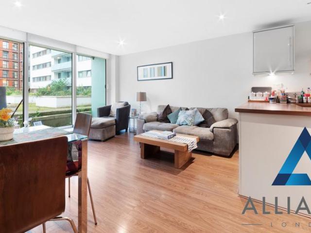 Extra Shop, 1 Basin Approach, London, E16 2FE, United Kingdom | 2 bed apartment for rent #138594501 | Rentberry