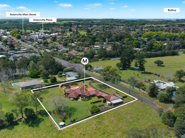 Extraordinary hinterland sanctuary with award winning home