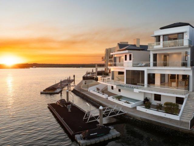 Extraordinary Waterfront Estate on Sovereign Islands