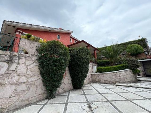 EXTRAORDINARIA CASA EN CLUB DE GOLF HACIENDA, SOBRE CALZADA SAN MATEO