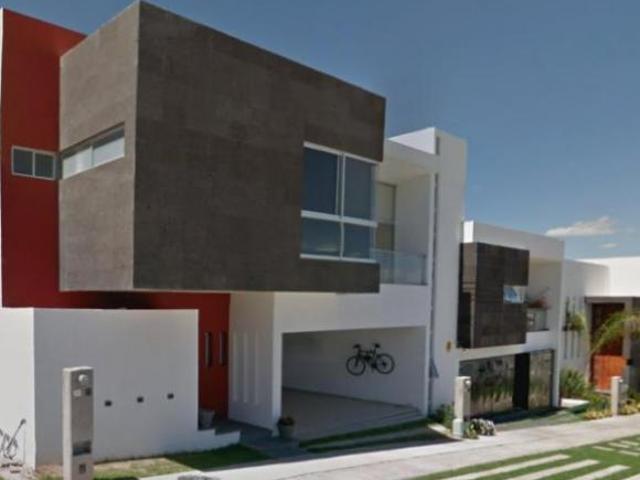 EXTRAORDINARIA CASA EN REMATE EN RESIDENCIAL MIRAVALLE, SAN LUIS POTOSÍ, S.L.P