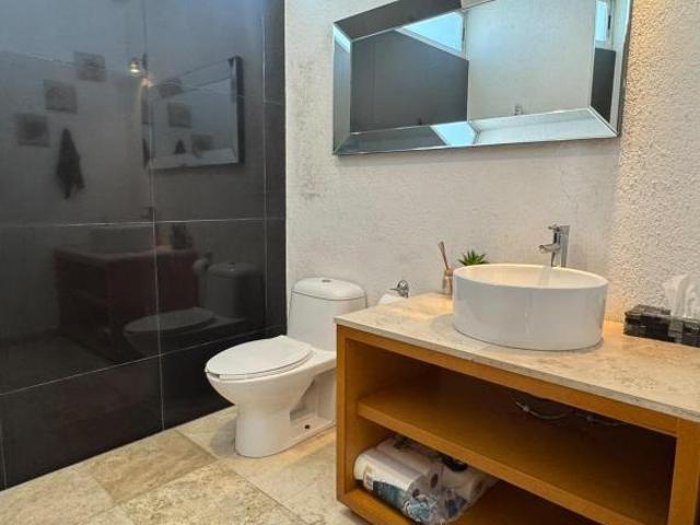 Extraordinaria Casa en Venta y Renta en Cumbres del Lago