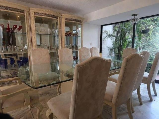 Extraordinaria casa en Venta, gran terreno Paseos de Churubusco