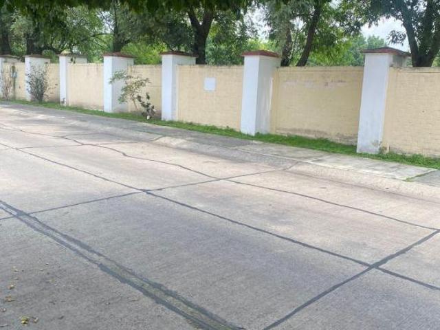 Extraordinario terreno en venta. Ciudad de los Niños