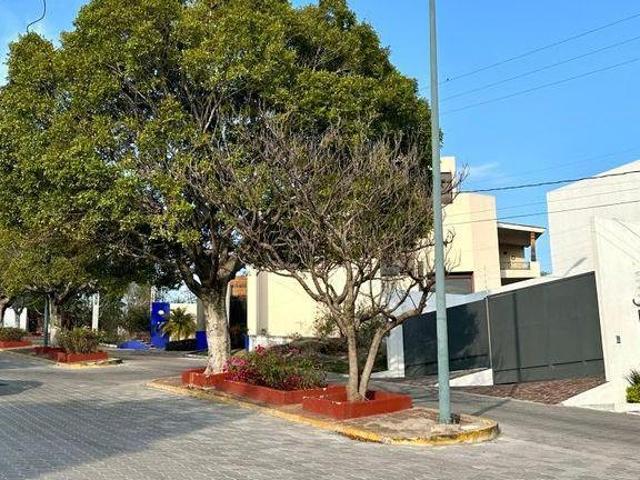 Terreno en venta de 440 m² en Villas de Irapuato, Irapuato Guanajuato