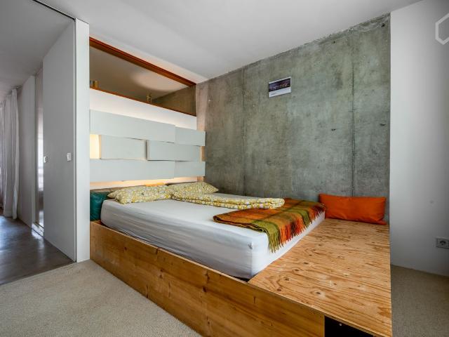 Extravagant maisonette architecture of the 70s in Düsseldorf Derendorf!, Dusseldorf Amsterdam Apartments for Rent