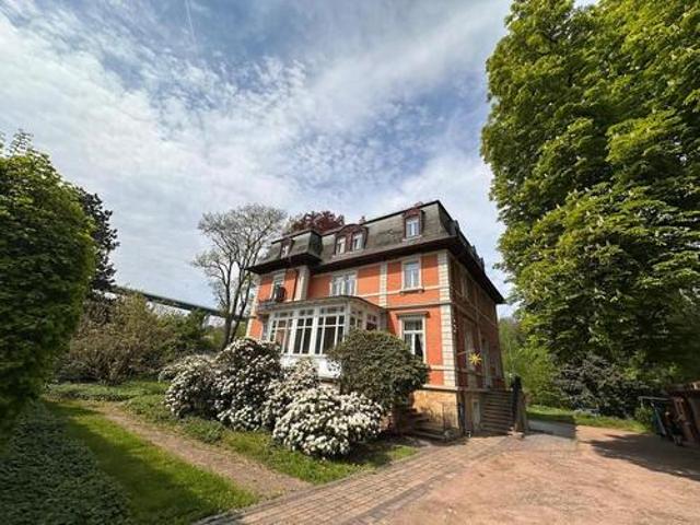 Extravagante 4 Raumwohnung in idylischer ruhiger und grüner Lage