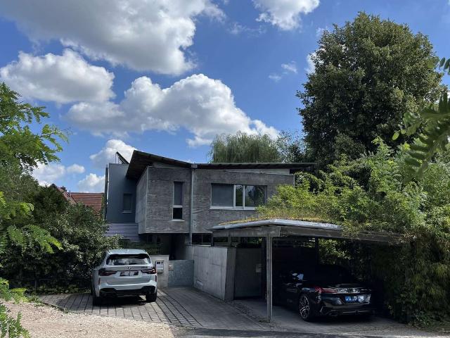 Extravagantes Architektenhaus mit Sichtbeton