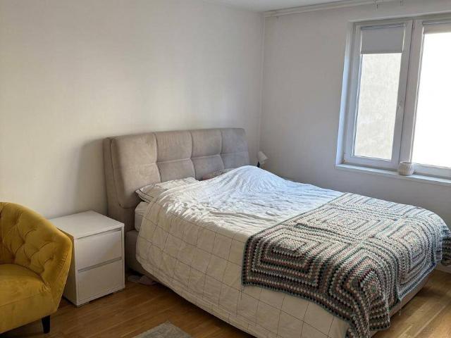 Extrem zentral: Helle und möblierte 1,5 Zimmer Wohnung mit allem vor der Tür, 1020 Wien