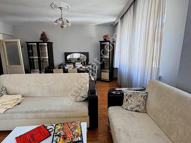 Extremeden Adaların Göbeğinde Kiralık 3+1 Daire