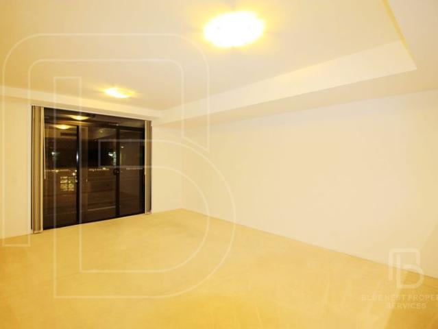 Extremely Spacious and in Good Condition!