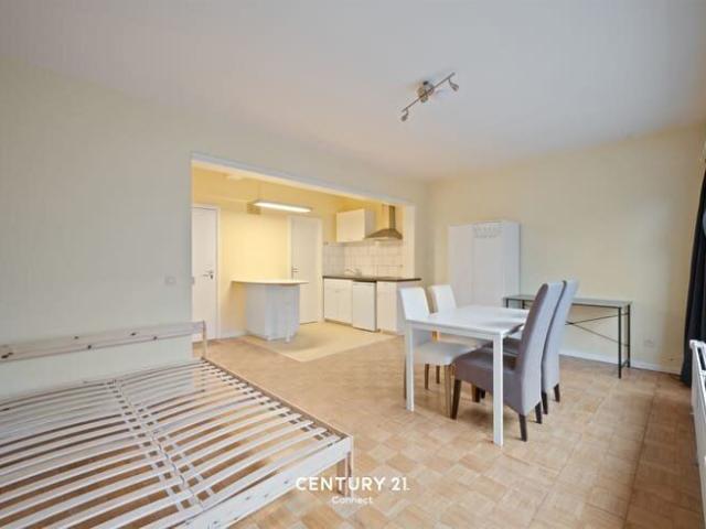 Extremely spacious studio with balcony in Leuven