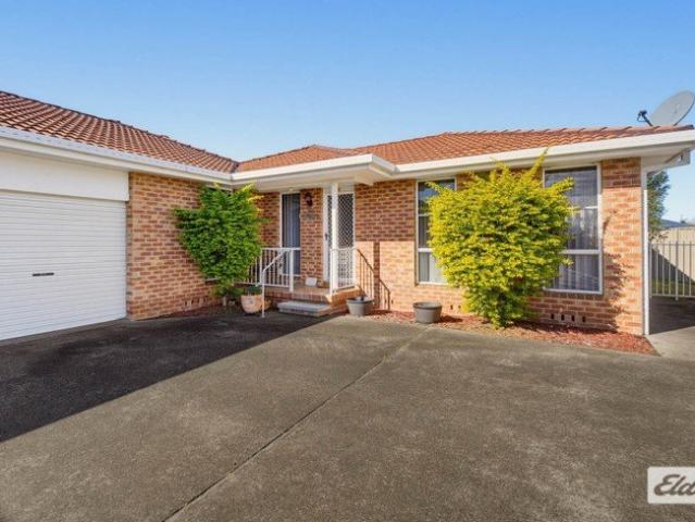 EXTREMELY RARE THREE BEDROOM VILLA