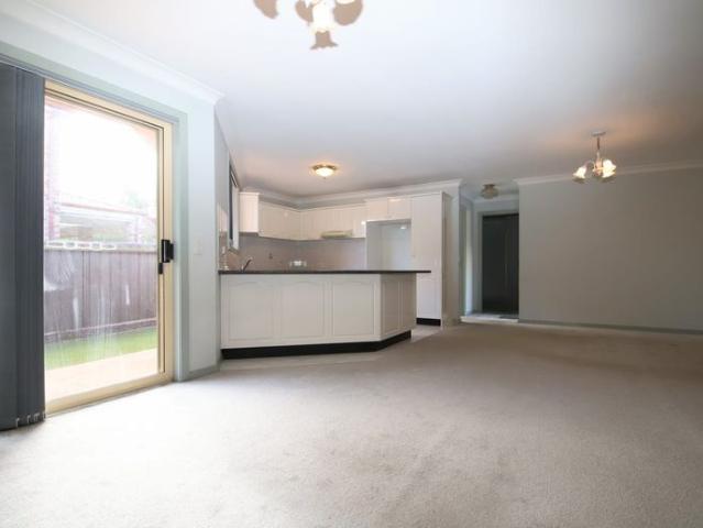 Extremely well kept original 3 bedroom villa