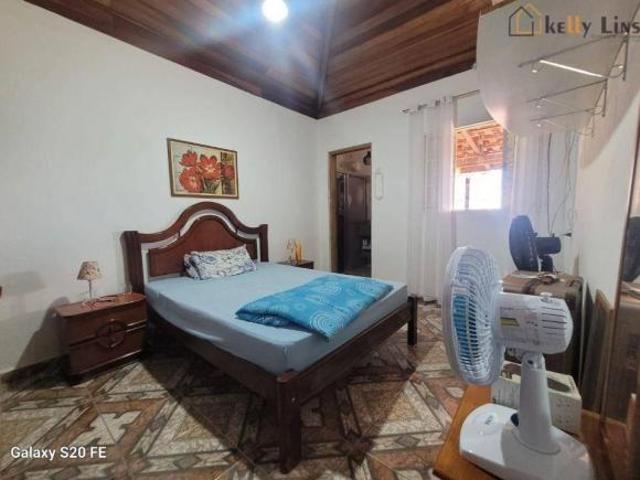 Exuberante casa de campo 2.600 m² com fino acabamento, piscina, área gourmet confira!