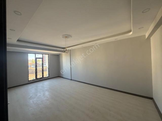 Şeyma Emlaktan Kirarık Full 2+1 Daire