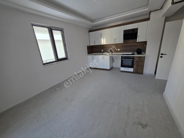 Eymen Yapı fen Lisesi Civarı Bakımlı 2+0 Kiralık Daire
