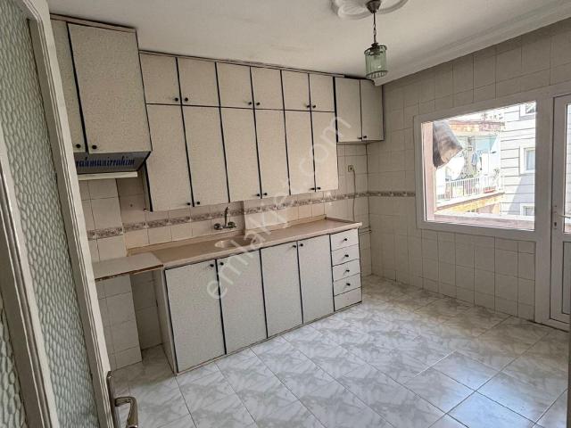 Eymen Emlak'tan Cevdet Öktem Caddesi Civarı Kiralık Daire
