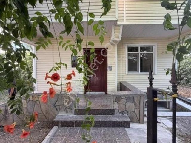 Eymir Villalarında Geniş Ve Ferah Kiralık Villa