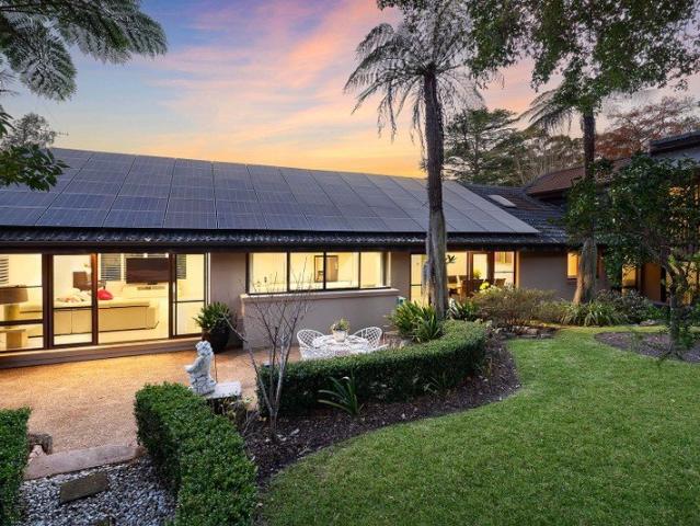 Eye catching mid century vibe, perfect multi generational home