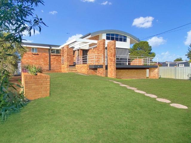 Eye Catching Style & Effortless Living in a Convenient Setting