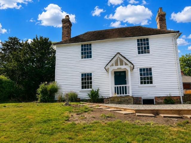 Eyhorne Street, Maidstone ME17, 4 bed detached house to rent, £2,800 pcm | PrimeLocation