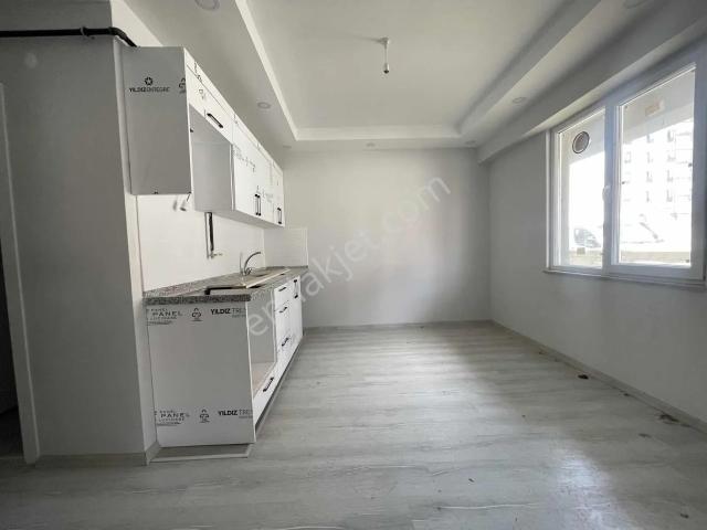 Şeyhsınan Mah. Havuzlu Site İçi Satılık 1+1 Daire