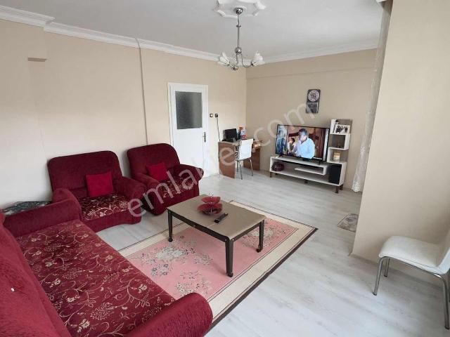 Şeyhsinan Mahallesinde Belediyeye Yakın Kiralık Daire