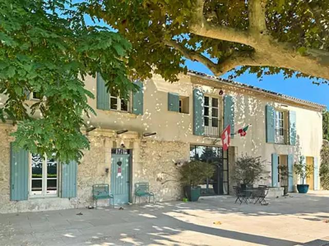 Eyragues 13630 Achat / Vente maison 9 pièces t9 piscine cave