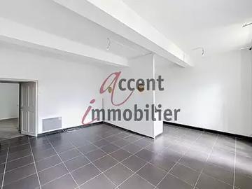 Eyragues 13630 Location appartement 3 pièces t3 au dernier étage