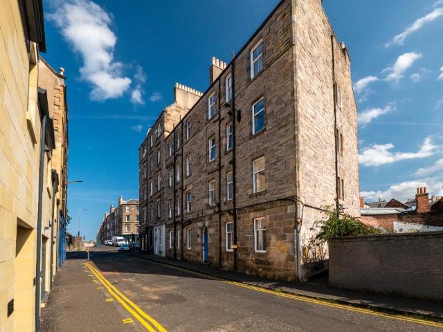 Eyre Place, New Town, Edinburgh, EH3 1 bed flat to rent £1,095 pcm £253 pw