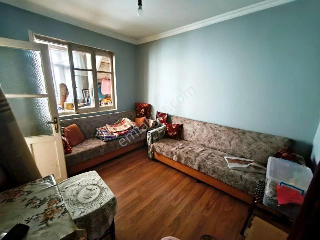 Eyüp Nişancı Metrobüse 4dk. 1+1, Eşyalı, Müstakil Girişli, Doğalgaz Yok