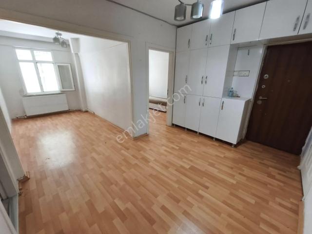 Eyüp Nişancı Seyir Terası Yanında 2+1, Bakımlı, Kombili, Balkonlu,bahçeli Daire