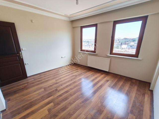 Eyüp Düğmeciler, 3+2 Ters Dublex, 15 16 Yıllık, Çok Havadar, Bakımlı, Masrafsız,bahçeli