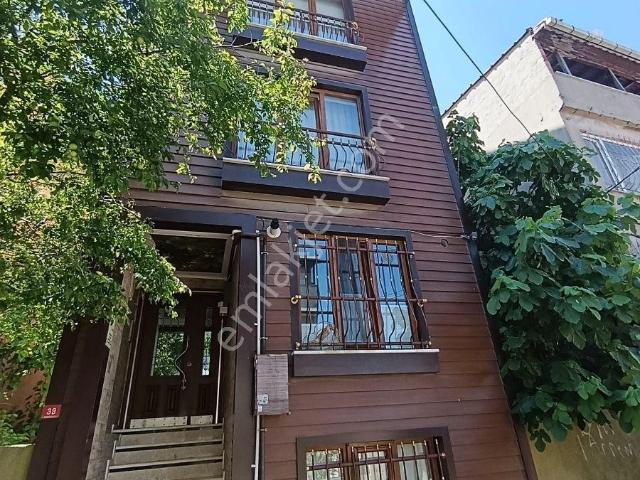Eyüp Düğmeciler Mah Satılık Çatı Piyesli Dublex Daire
