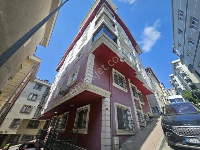 Eyüp Emniyettepe Mh. Bilgi Ünv. Yakın Kiralık 1+1 Teraslı Daire