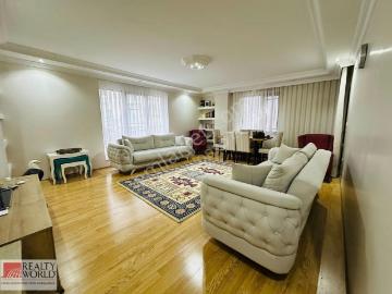 Eyüp Göktürk'te Satılık 3+1 Arakat Daire 170m²