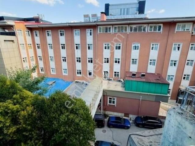 Eyüp Hastane Arkası 2+1 Giriş 75 M2 İçi Yapılı Fırsat Boş Daire